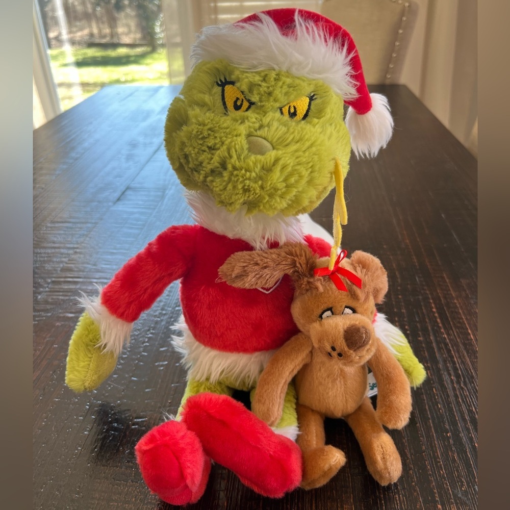 Aurora Dr Seuss The Grinch Who Stole Christmas  Stuffed Animal Plush Max